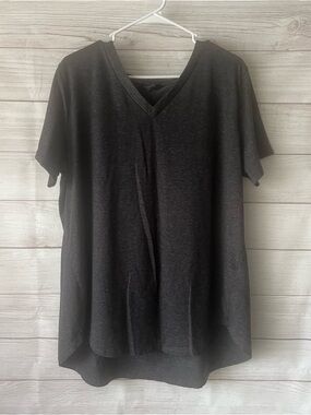 Amaryllis Dark Heather Grey V-Neck Short Sleeve Tee